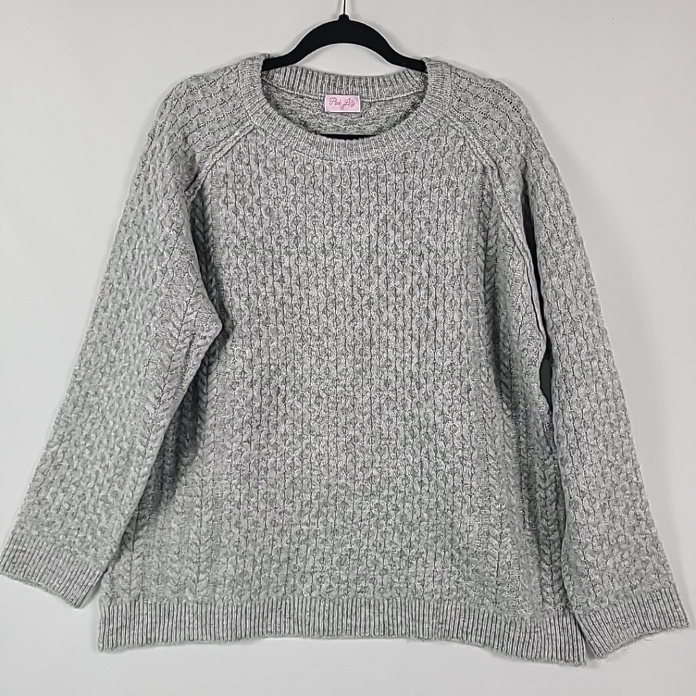 NWOT Pink Lily Women’s Grey Cable Knit Sweater Size M